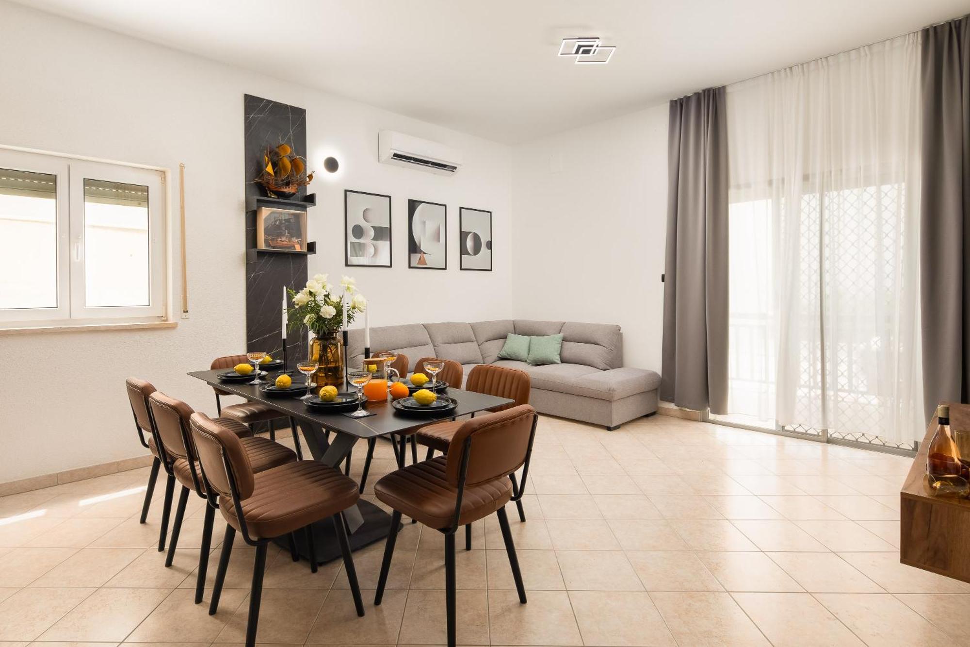 Bella Figura Apartments - Heated Pool Омиш Экстерьер фото