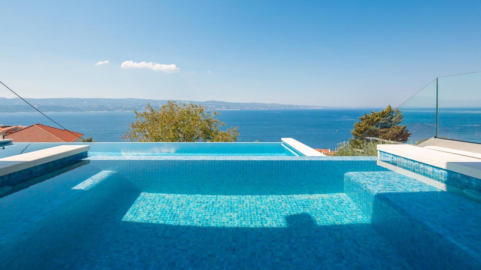 Bella Figura Apartments - Heated Pool Омиш Экстерьер фото