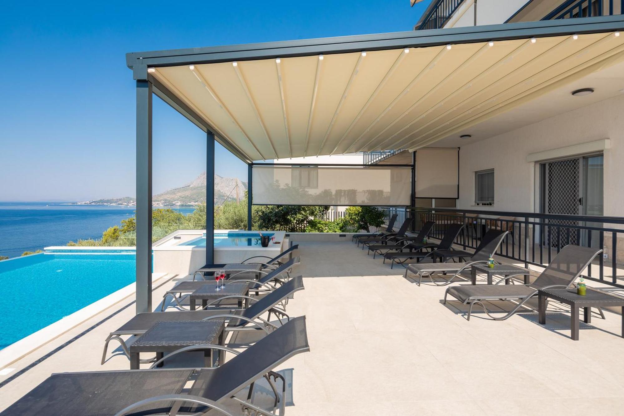 Bella Figura Apartments - Heated Pool Омиш Экстерьер фото